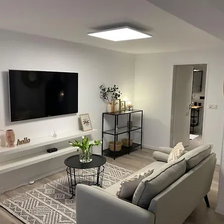 Gemuetliche&moderne Naehe Trier & Luxemburg Апартаменты *